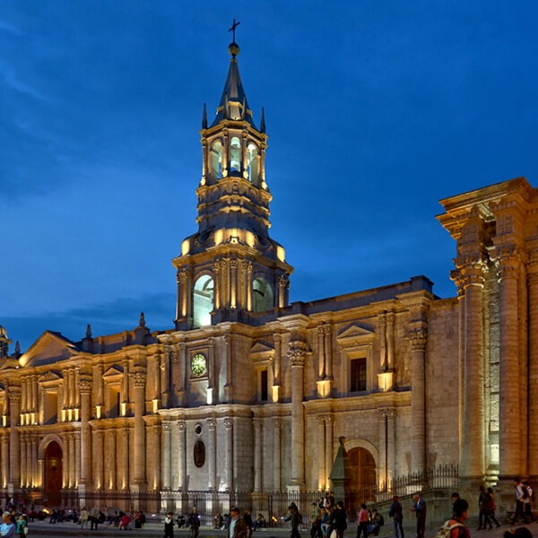 TOUR AREQUIPA, CAMPIÑA Y CAÑON DEL COLCA 4 DIAS