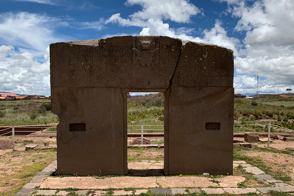 AMARU MARU Y TIAHUANACO